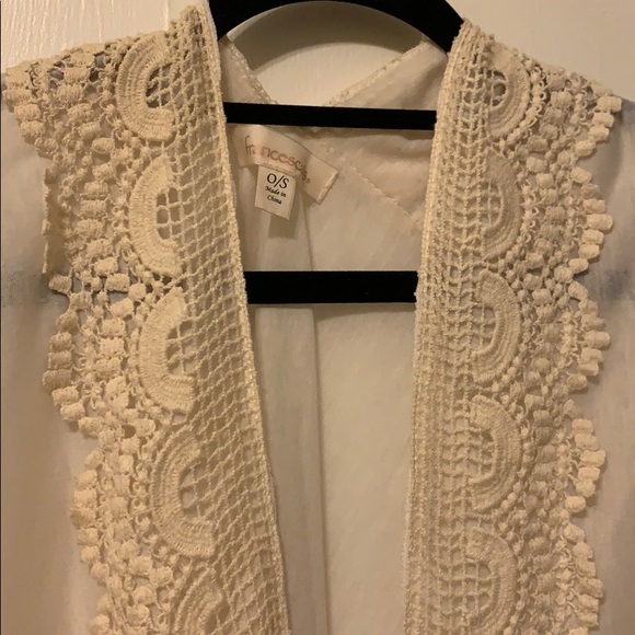 Cream shall - Picture 2 of 2